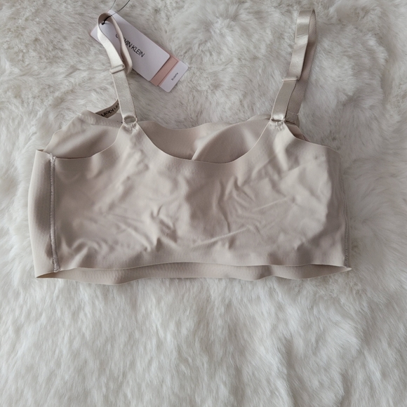 🌻CALVIN KLEIN BRAND NEW BRALETTE SIZE M - Picture 6 of 7